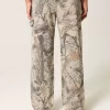 Camo Baggy Painter Jeans