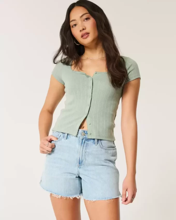 Curvy High-Rise Light Wash Relaxed Denim Shorts 5″