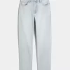 Curvy High-Rise Light Wash Straight Jeans
