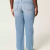 Curvy High-Rise Medium Wash Straight Jeans