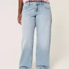 Curvy Low-Rise Light Wash Baggy Jeans