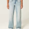 Curvy Low-Rise Light Wash Baggy Jeans