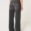 Curvy Low-Rise Washed Black Baggy Jeans