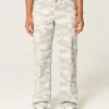 Curvy Low-rise Y2K Camo Baggy Jeans