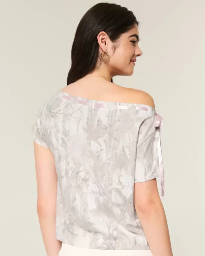 Easy Off-the-Shoulder Tie Camo T-Shirt
