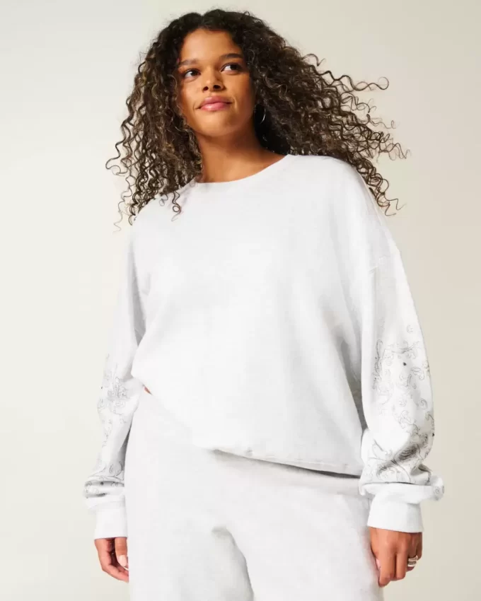 Easy Studded Graphic Crew Sweatshirt
