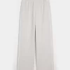 Gilly Hicks Active Cooldown Straight Pants