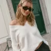 Hollister Comfy Cloud Oversized V-Neck Sweater Hollister Comfy Cloud Oversized V-Neck Sweater