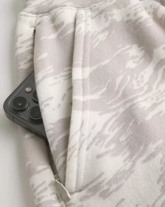 Hollister Feel Good Fleece Above-the-Knee Baggy Shorts