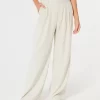 Hollister Livvy Ultra High-Rise Wide-Leg Pants