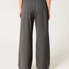 Hollister Livvy Ultra High-Rise Wide-Leg Pants