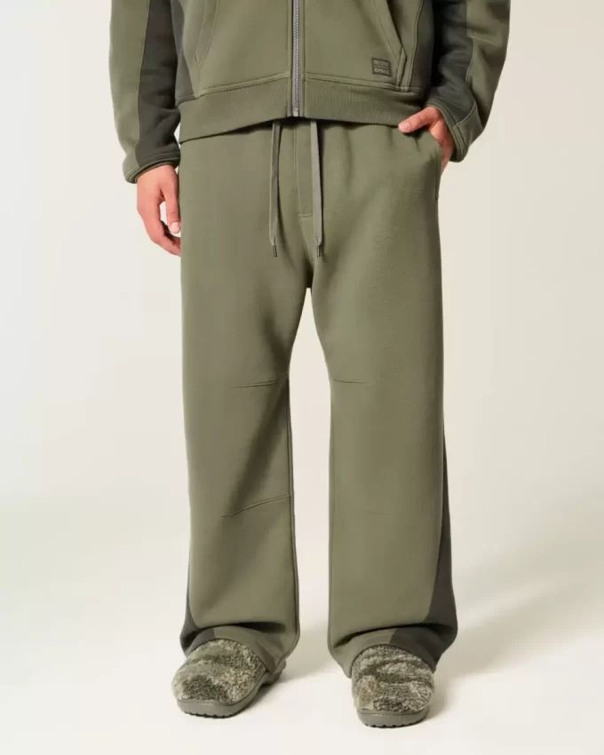 Hollister x Crocs Super Baggy Sweatpants