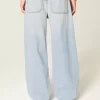 Light Wash Super Baggy Jeans