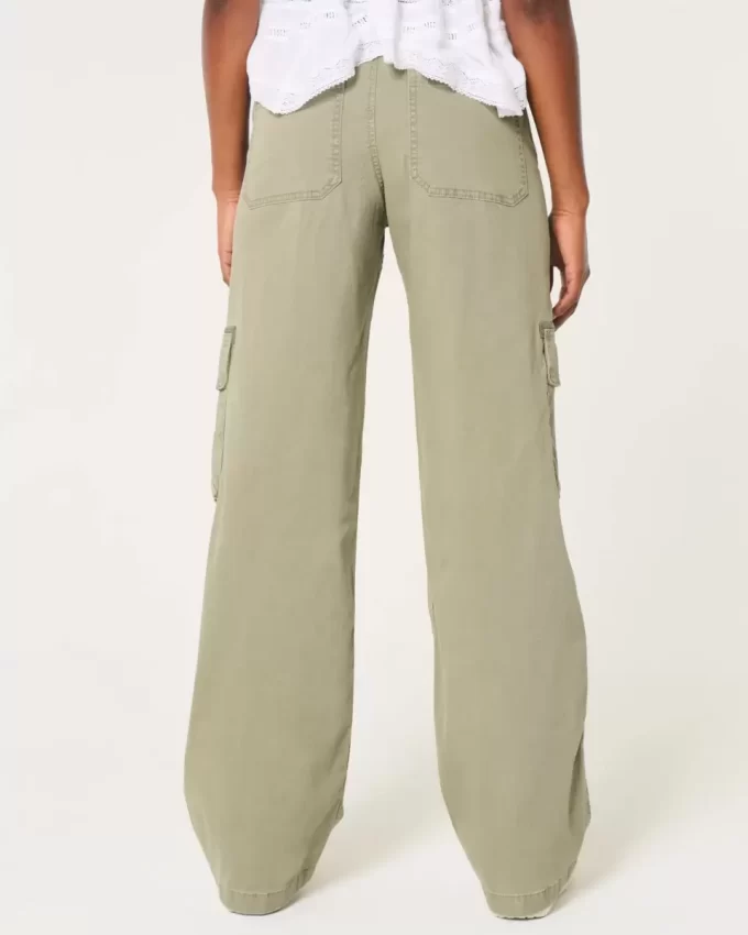 Low-Rise Baggy Cargo Pants