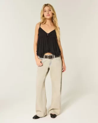 Low-Rise Light Wash Baggy Jeans
