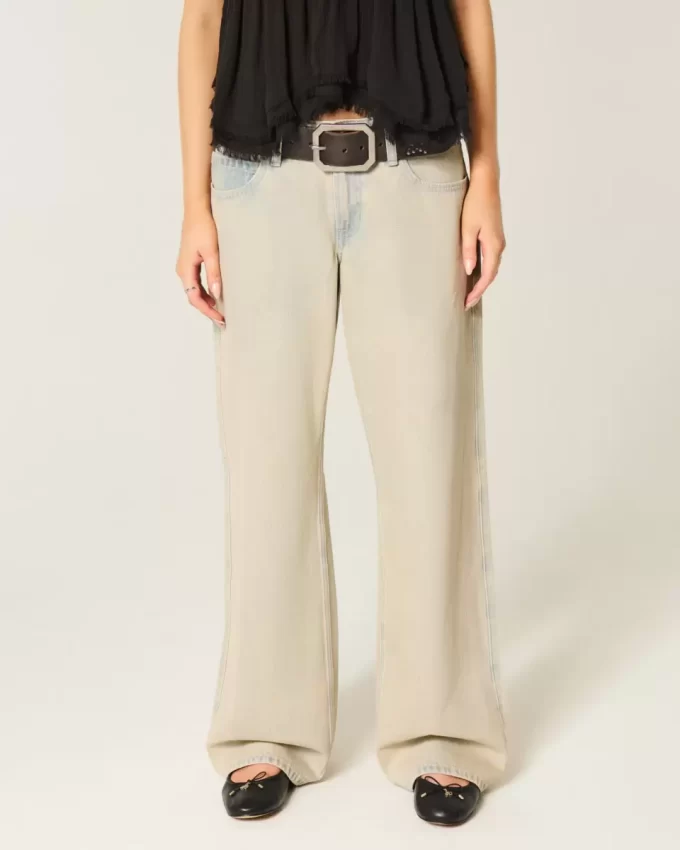 Low-Rise Light Wash Baggy Jeans