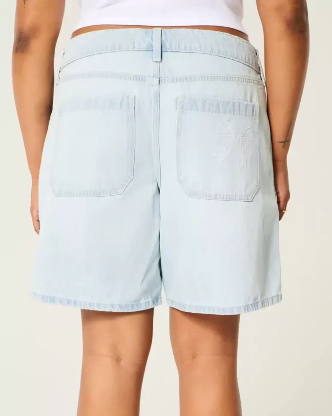 Low-Rise Light Wash Bow Graphic Baggy Jort