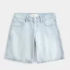 Low-Rise Light Wash Bow Graphic Baggy Jort