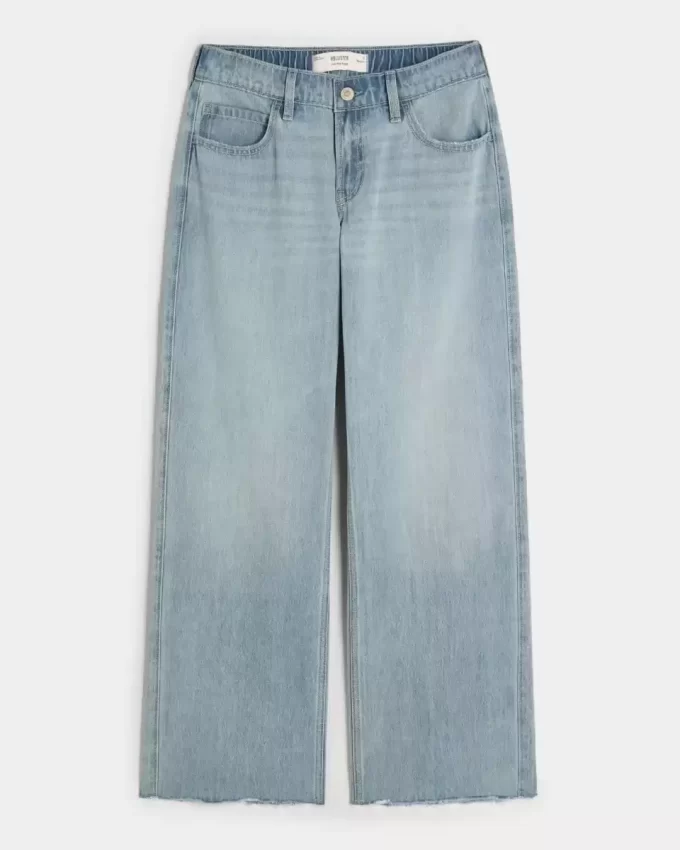 Low-Rise Light Wash Comfort Waistband Baggy Jeans