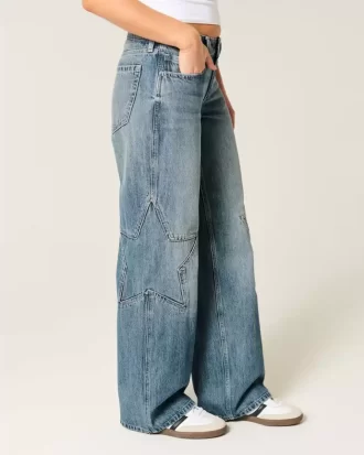 Low-Rise Medium Wash Star Graphic Baggy Jeans