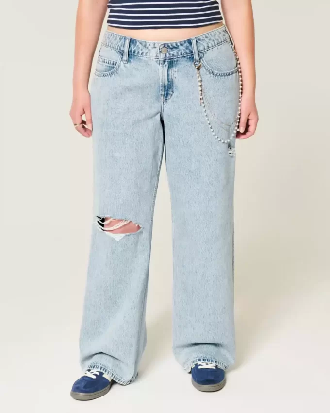 Low-Rise Ripped Light Wash Baggy Jeans