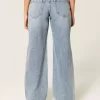Low-Rise Ripped Light Wash Baggy Jeans