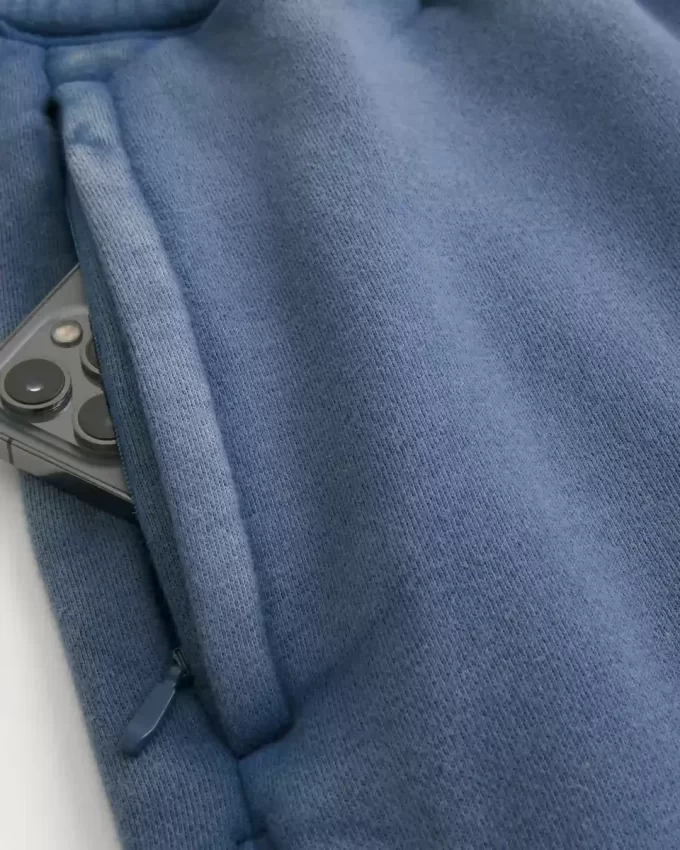 Mid-Thigh Loose Fleece Shorts Mid-Thigh Loose Fleece Shorts