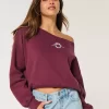 Mini Wreath Graphic Sweatshirt Mini Wreath Graphic Sweatshirt