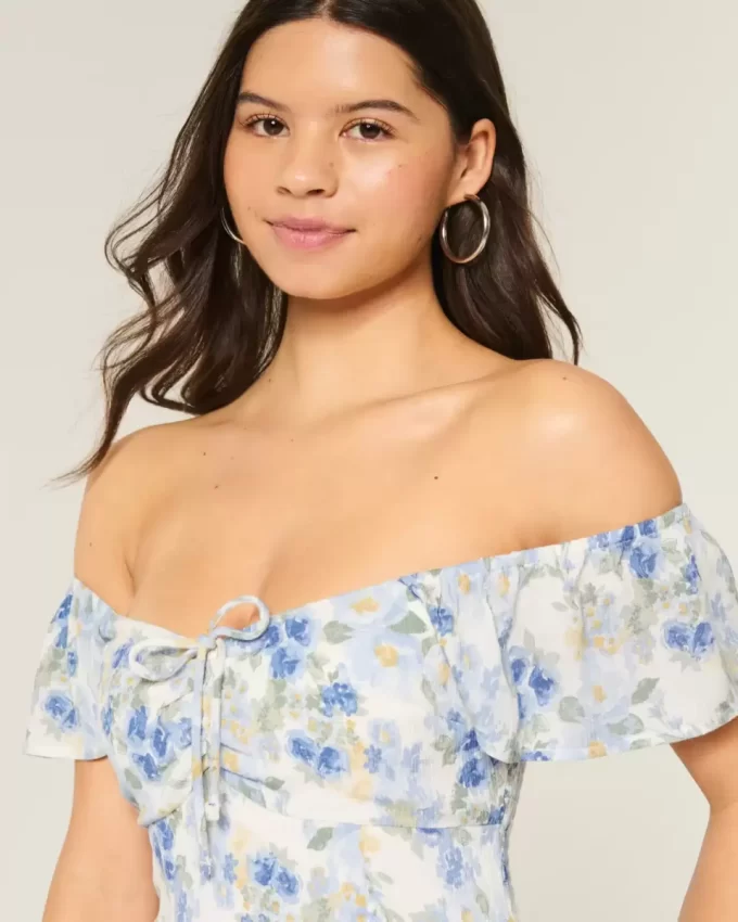 On/Off-the-Shoulder Maxi Dress