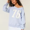 Oversized Number Graphic V-Neck Sweatshirt Oversized Number Graphic V-Neck Sweatshirt
