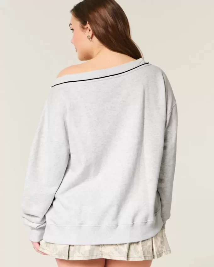 Oversized NYC Graphic V-Neck Sweatshirt Oversized NYC Graphic V-Neck Sweatshirt