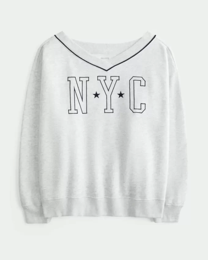 Oversized NYC Graphic V-Neck Sweatshirt Oversized NYC Graphic V-Neck Sweatshirt