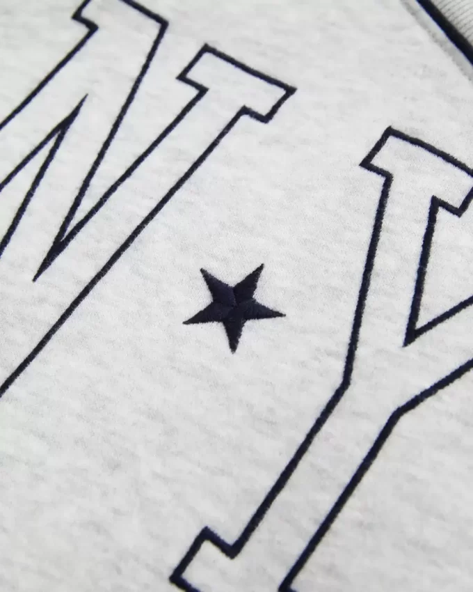 Oversized NYC Graphic V-Neck Sweatshirt Oversized NYC Graphic V-Neck Sweatshirt