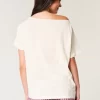 Oversized Off-the-Shoulder Snoopy Graphic Tee