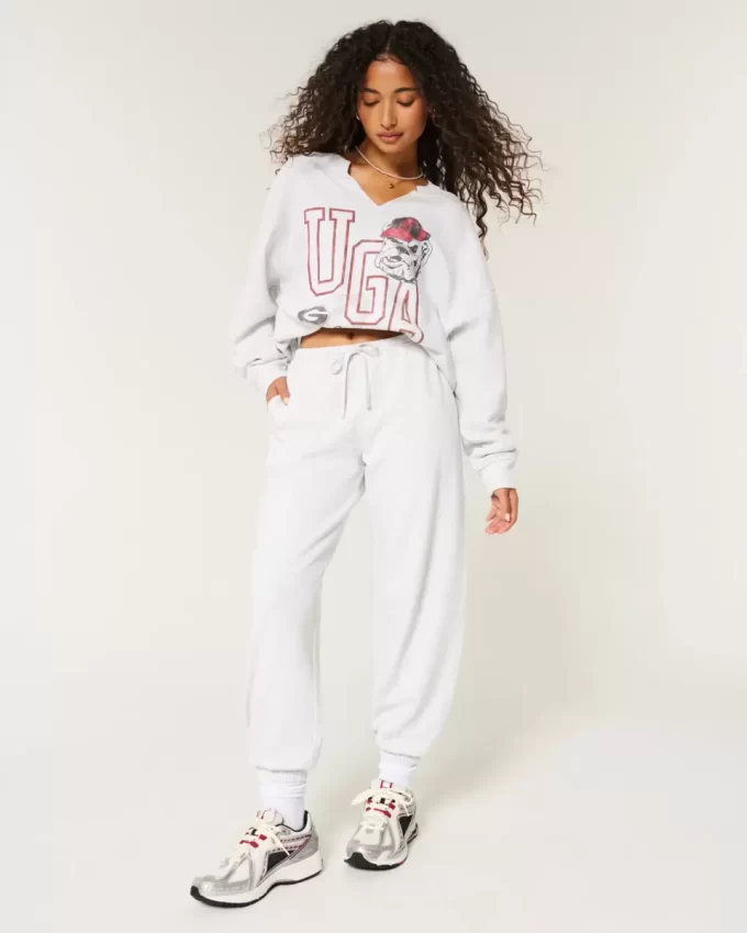 Oversized UGA Dawgs Graphic Notch-Neck Sweatshirt Oversized UGA Dawgs Graphic Notch-Neck Sweatshirt