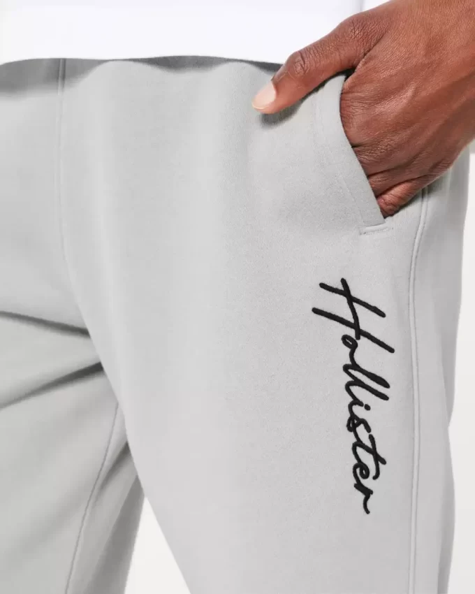 Relaxed Fleece Logo Joggers