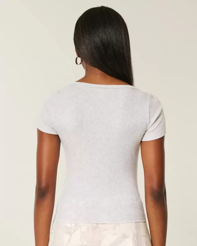 Scoop T-Shirt