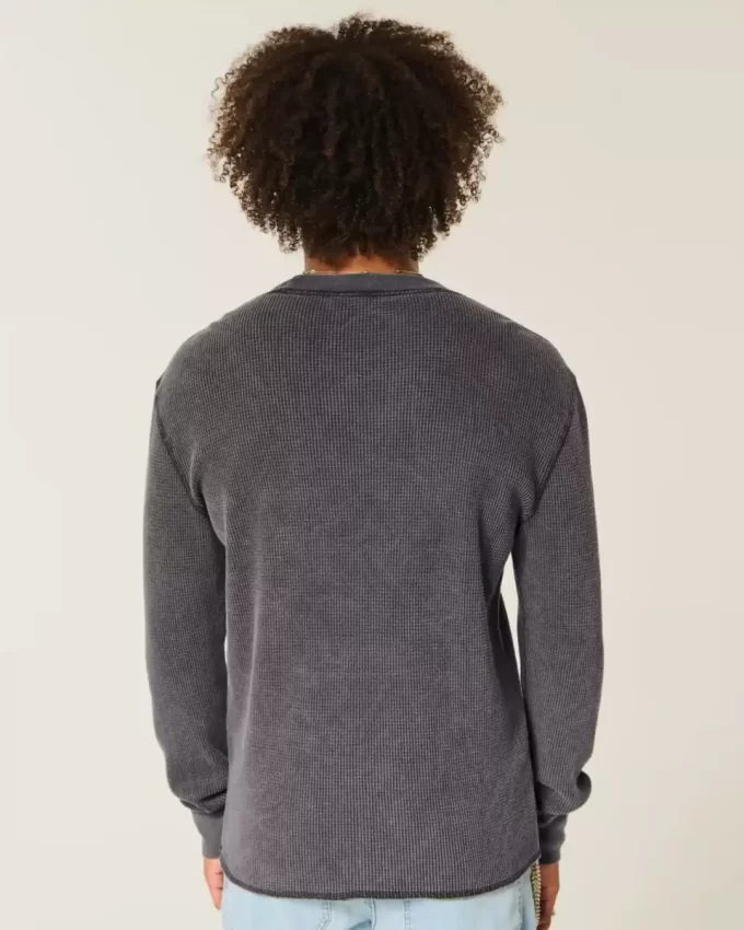 Skull Graphic Thermal Crew Shirt